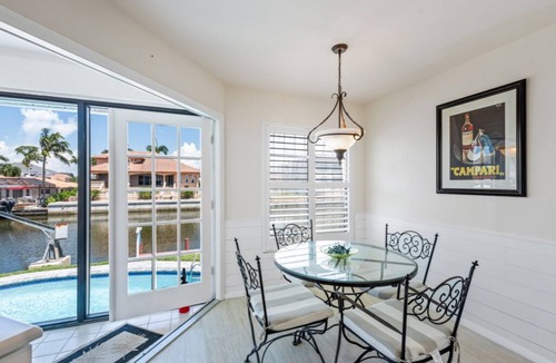Vanderbilt Conners House | FISHERMANS PARADISE WATERFRONT POOL HOME 2 minute drive to the beach