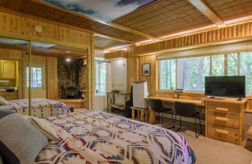 Eureka House | Fishing Escape in the Woods