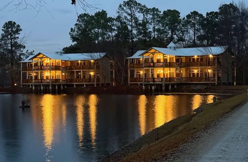 Swainsboro Cottage | Flat Creek Lodge Boar Hog Cottage 1 hr 15 min form Augusta National