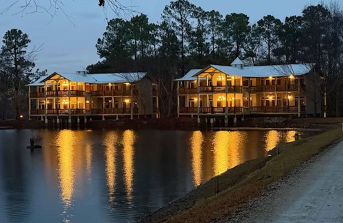 Swainsboro Cottage | Flat Creek Lodge Red Breast Cottage 1 hr 15 min form Augusta National