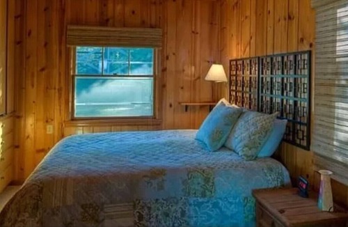 Woods Bay Cabin | Flathead Lake Sunset Cabin