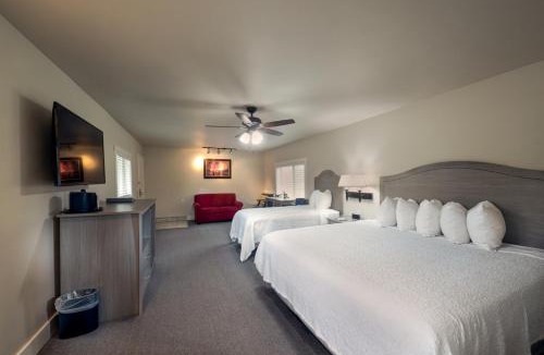 Alpine Cabin | Flying Saddle Resort and Steak House