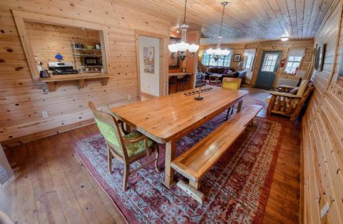 Lazy Acres House | Forest Edge Retreat