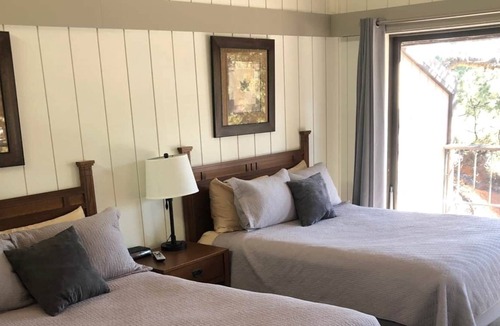 Red Feather Lakes Apartment | Fox Acres Double Queen Standard A