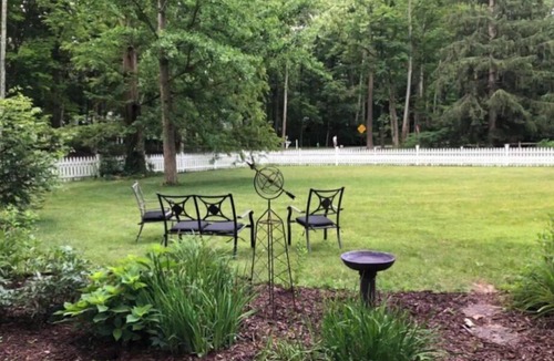 Indianapolis House | Fox Knoll 2-LRG Private Room-Grand Park, Concerts,Butler! Park-Like Setting!