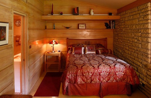 Austin House | Frank Lloyd Wright overnight rental - The Elam House