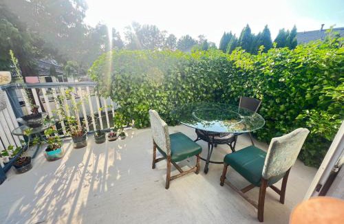 Townline Hill Bed & Breakfast | Fraser Valley Getaway With Breakfast S5