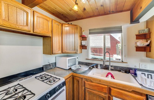 Frazier Park Cabin | Frazier Park Cabin w/Ping-Pong Table, Near Trails
