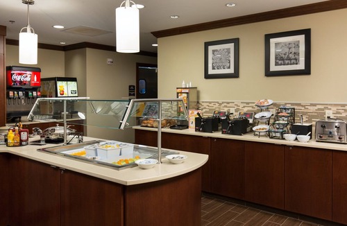 Polaris Apartment | Free Breakfast Buffet & Pool Access. King Studio Near THE Ohio State University.