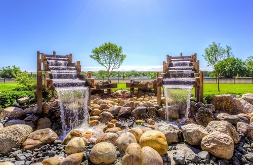 Great Falls Condo | Free Breakfast. Indoor Pool & Hot Tub. On the Missouri River.