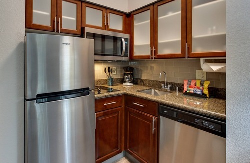 Grant Creek Condo | Free Breakfast. Pool & Hot Tub. Airport Shuttle. Your Next Trip!