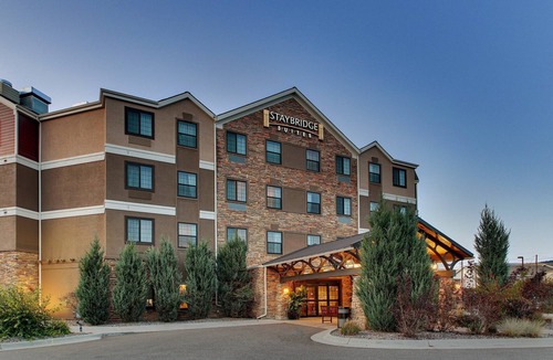 Grant Creek Apartment | Free Breakfast. Pool & Hot Tub.