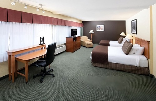 Kalispell Hotel | FREE Breakfast! Property Close to Hockaday Museum of Art, Pets are Welcome!