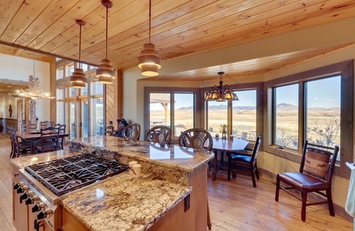 Belt Cabin | 'Free Spirit Ranch' w/Hot Tub & Mountain Views