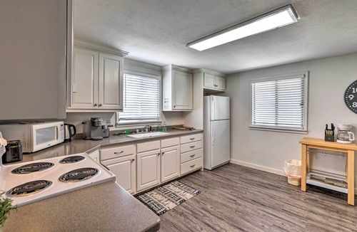 Fremont House | Fremont Home, Near Reservoirs & Hiking Trails