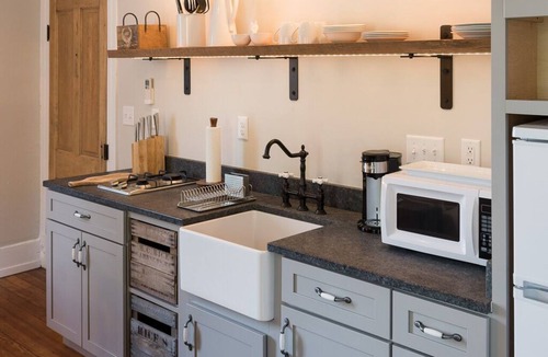 Belmont Apartment | French Cottage Luxury Apartment | Perfect for Extended Stays in Downtown Belmont