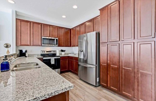 Nampa House | Fresh townhome in Nampa Idaho with 3 bedrooms