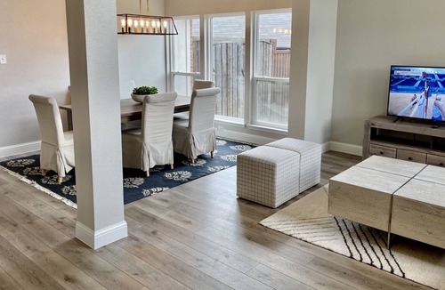 Frisco House | Frisco 1-story home - CUTE!