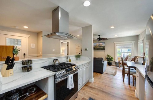 Coronado Apartment | Front Building 1-4 - B Ave Bungalows · Four 1/1 Units, 5-10 Min Walk to Coronado Beach!