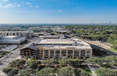 Highland Apartment | Frontdesk | 2 BR Apt near Bull Creek District Park