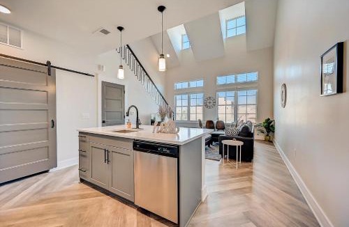 Downtown Columbus Apartment | FRONTDESK 534 E Rich St Apts Downtown Columbus