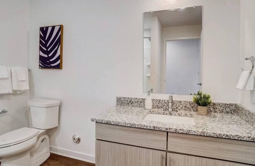Avondale Apartment | Frontdesk | Open + Bright Studio Apt near UAB