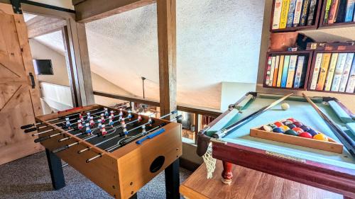 White Haven House | Frost Hollow by AvantStay Deck w Grill Game Room Loft