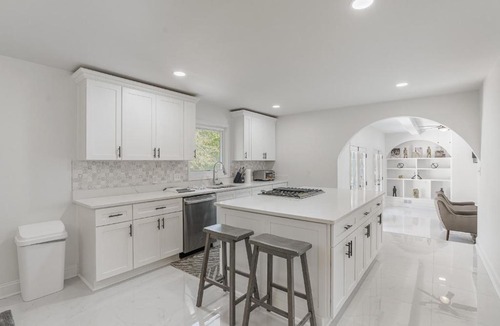 Blythewood House | Ft. Jackson, Dogs, 1G Wi-Fi, Health Professionals