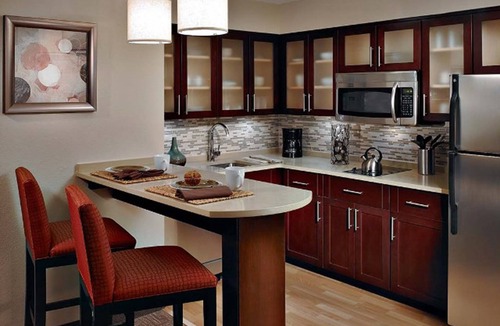 Florence Apartment | Fully Equipped Suite | Outdoor Pool + Free Breakfast + Fitness Center