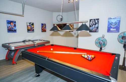 Crescent Lakes House | Fully Refurbished Vacation Home with South Facing Pool and Spa with Lake View in Quiet Community Nr Disney