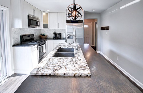 Port Clinton House | Fully remodeled 2BR! Pet Friendly Walk to beach-1 block; mins. to Cedar Point!