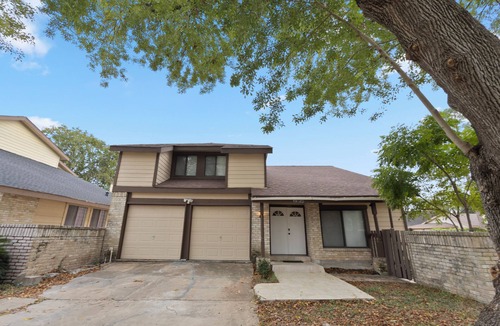 George Bush Park/Eldridge House | Fully renovated 4 bed house 1.5 mile to vibrant Westheimer with new appliances