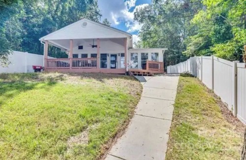 Rock Hill House | Fully Renovated Lakehouse on Lake Wylie