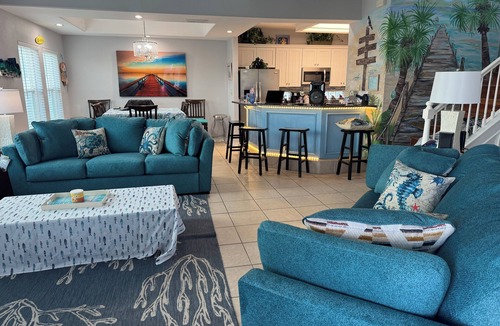 Safe Harbor House | Fun N The Sun Beach House Walk to the Beach