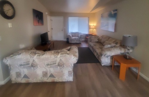 Post Falls House | Furnished 2 bedroom 1 bath quiet duplex