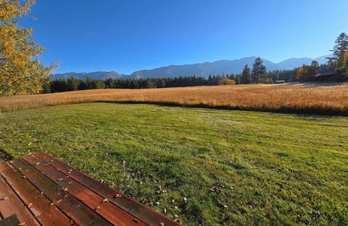 Bigfork Cabin | G-Bar-N Ranch Hudson’s Bay Log Home