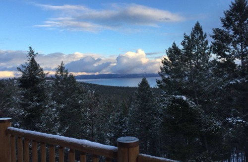 Somers Cottage | Gated Luxury Lodge 2 Bedroom 2 Bath 4 Beds Fireplace Sleep6 Lake View EV Charger