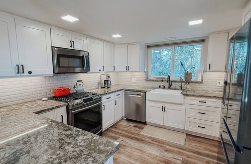 Bonita House | Gated Property with 4 King Beds + Pool + Views + Pet Friendly + Trailer Parking