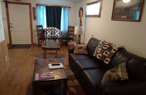 Somers House | GATEWAY FOR TRAVEL MEDICAL STAFF/VACATIONERS 1200. MONTHLY