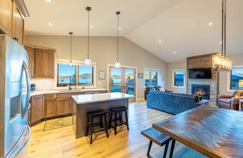 Georgetown House | Georgetown Getaway - Lakeside Cabin
