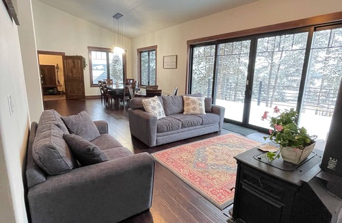 Georgetown House | Georgetown Lake Gem Overlooking The Lake