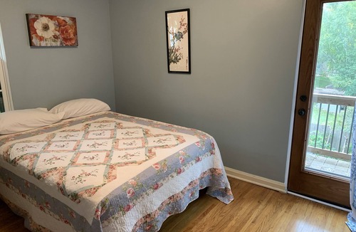 Southwest Minneapolis Apartment | Gigi's Villa