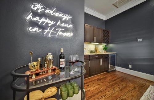 Shady Acres House | Gilded Heart of the Heights