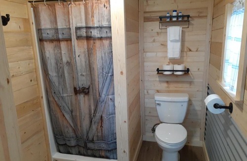 Columbia Falls Hotel | Glacier Acres Guest Ranch
