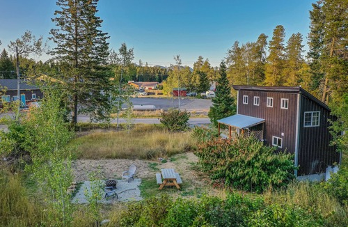 Coram Cabin | Glacier National Park cabin! Our basecamp to explore GNP, just 6 minutes away!