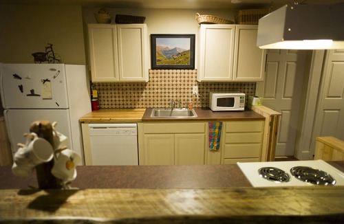 Columbia Falls Apartment | Glacier National Park family-friendly flat
