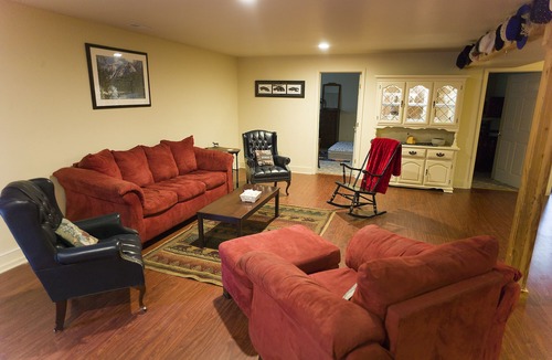 Columbia Falls Apartment | Glacier National Park family-friendly flat