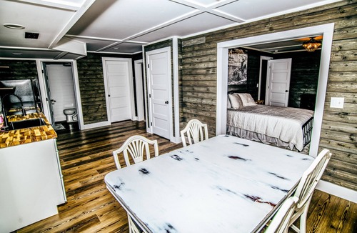 Columbia Falls Other | Glacier Park Farmhouse couples /honeymoon /wedding travels/family HOT TUB views