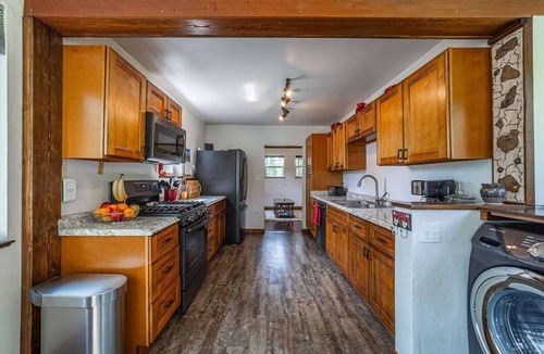 Coram Cabin | Glacier Trails Highline Cabin