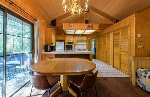 Eureka Cabin | Glen Lake Cabin in the Woods